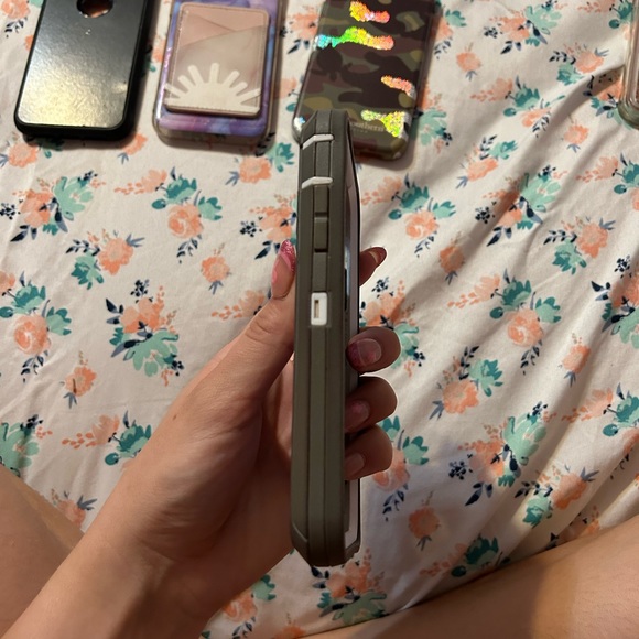 Patriotic otterbox iPhone XR case - Picture 3 of 3